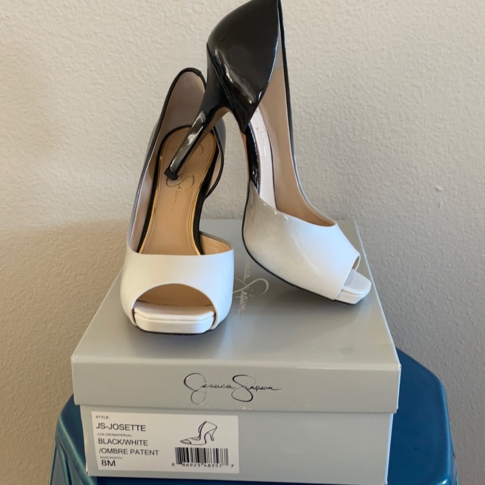 Jessica Simpson Black/White Ombré Josette Pump